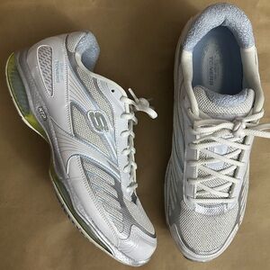 NEW Skechers Shape Ups Toners KTP Fitness Athletic Shoes White Silver Size 11